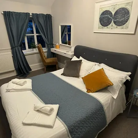 Kings Arms 4*