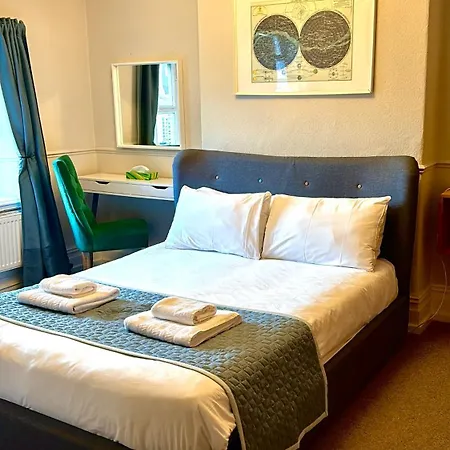Kings Arms Hotel 4*